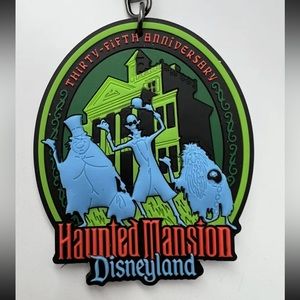 Disneyland HAUNTED MANSION 35TH ANNIVERSARY Rubber KEYCHAIN NEW